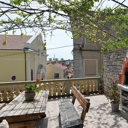 Mariza 2235 Pula