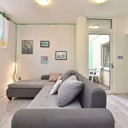 Mariza 2235 Apartment